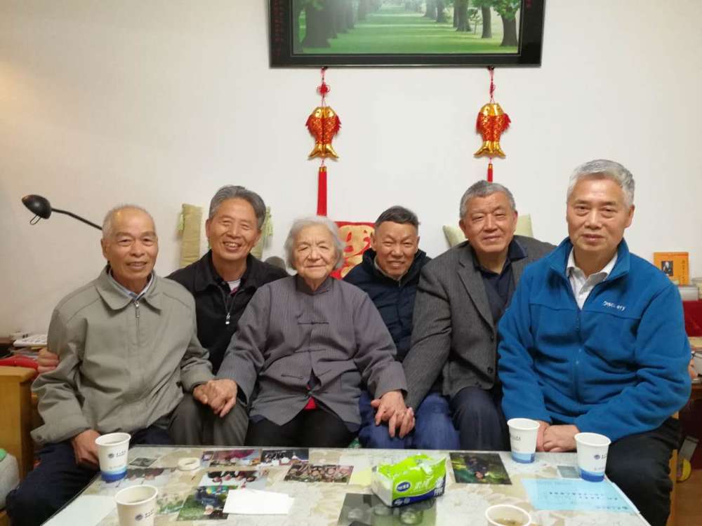 浙－62级毕业50周年聚－拜访朱帼英先生（2017.4.10）.jpg
